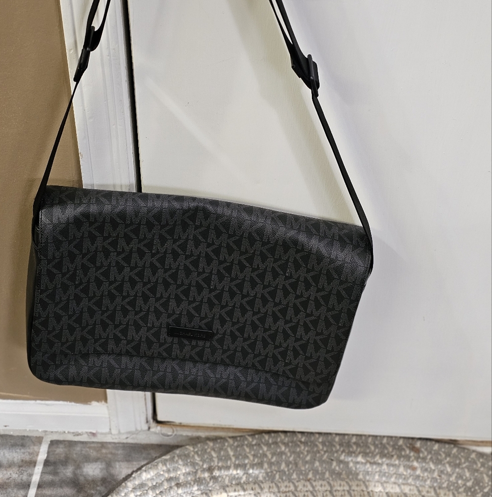 Messenger Bag